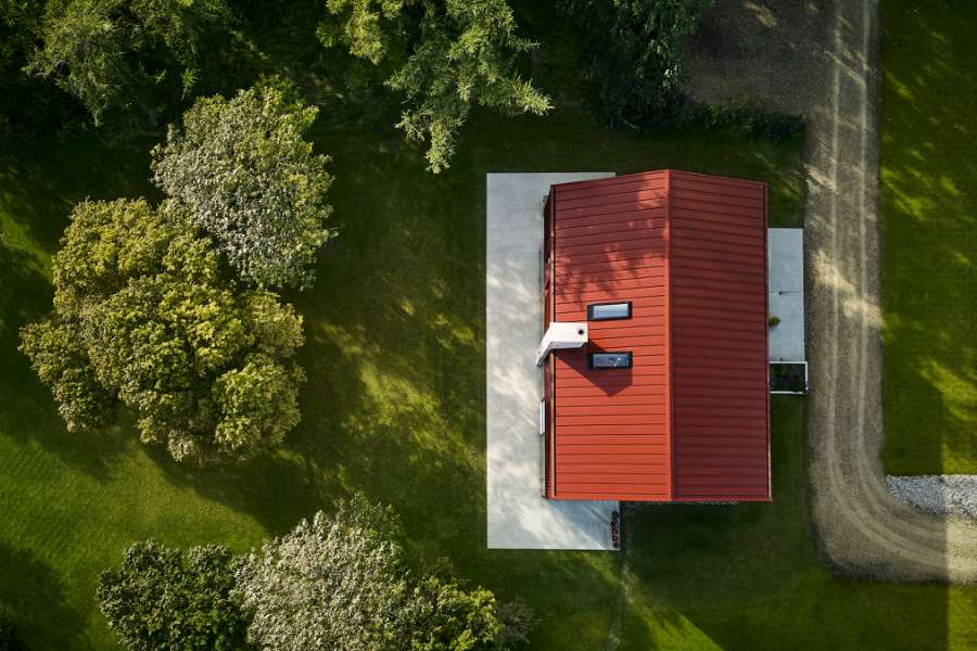 A house so red even Snoopy would “dream” of it,